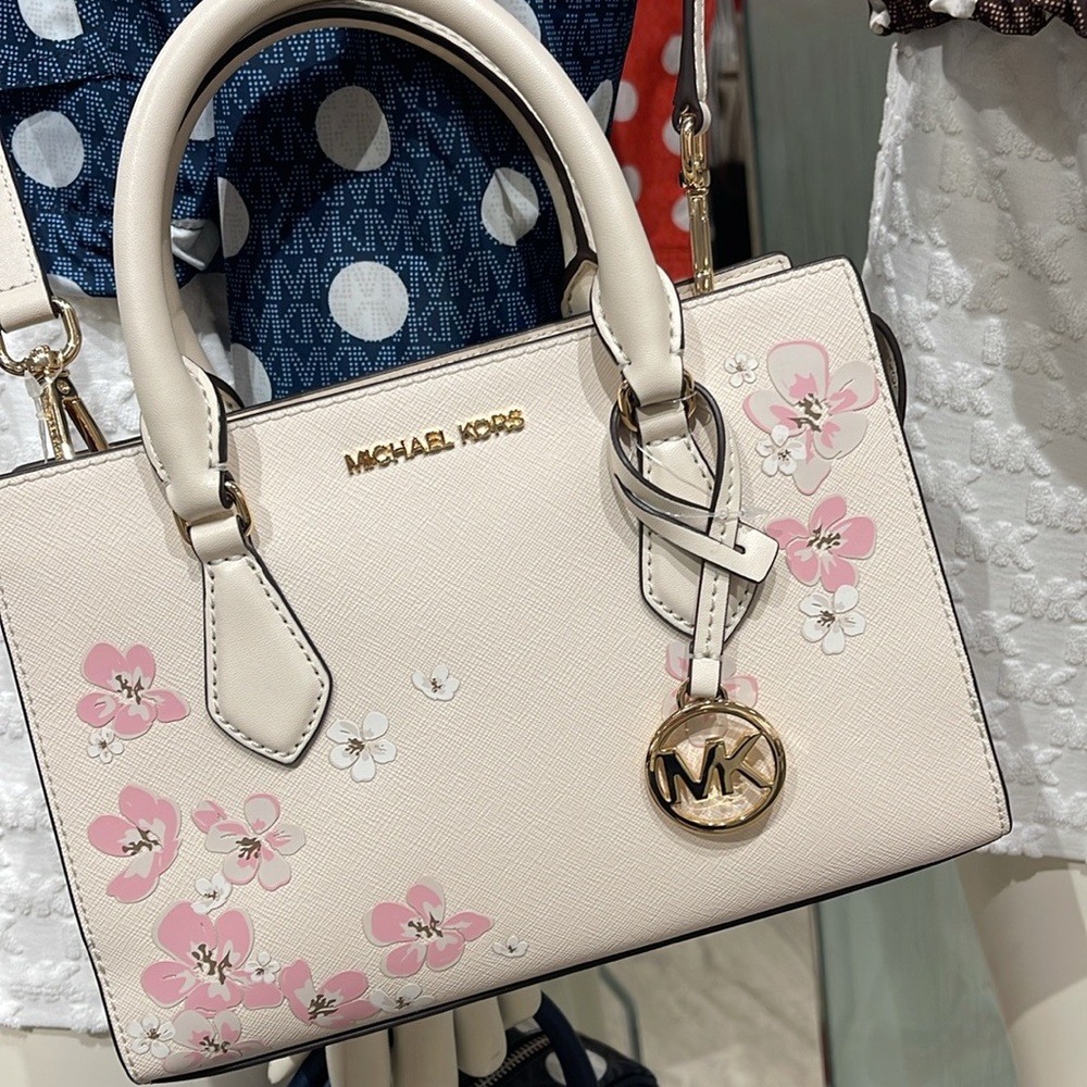 Michael Kors Sheila Small Central Zip Floral Embellished Satchel Crossbody NWT - Picture 5 of 16